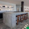Thiết kế tủ bếp bằng xi măng