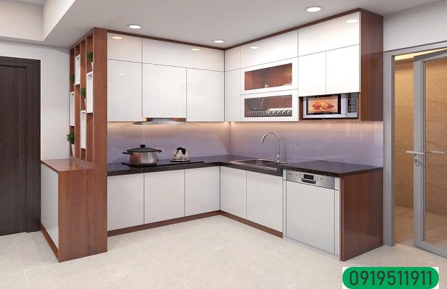 Tủ bếp Acrylic chữ L có vách ngăn