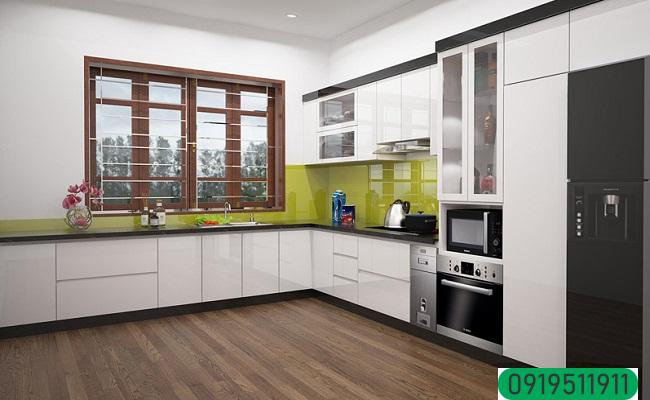 Tủ bếp làm bằng vật liệu nhựa