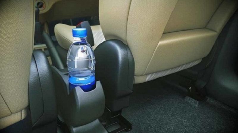 Uống nước đóng chai để lâu trong xe ô tô gây ung thư là thông tin không thật sự xác thực